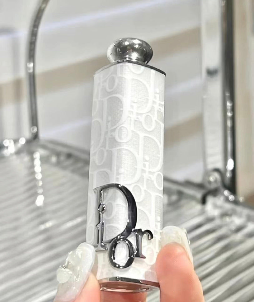 【 現貨 】Dior 花漾夢幻限量系列 -雪花白色唇膏殼 Lipstick Case **白色殼已包順豐運費到台灣**