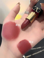 【 現貨 】 Valentino 限量珍藏柳釘唇膏黑管 Lipstick