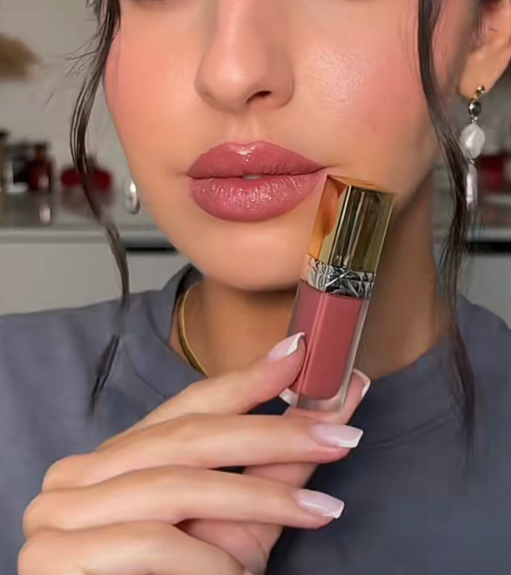 【 現貨 】迪奧 Lip Sequin 限量閃鑽唇膏 #323