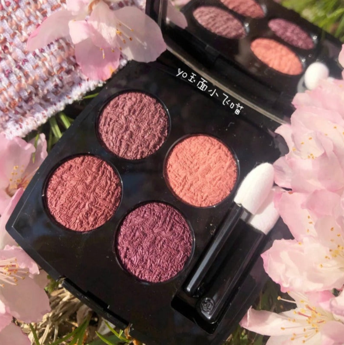 【 現貨 】 香奈兒 限量編織4色眼影 Tweed eyeshadow - 02紫雲