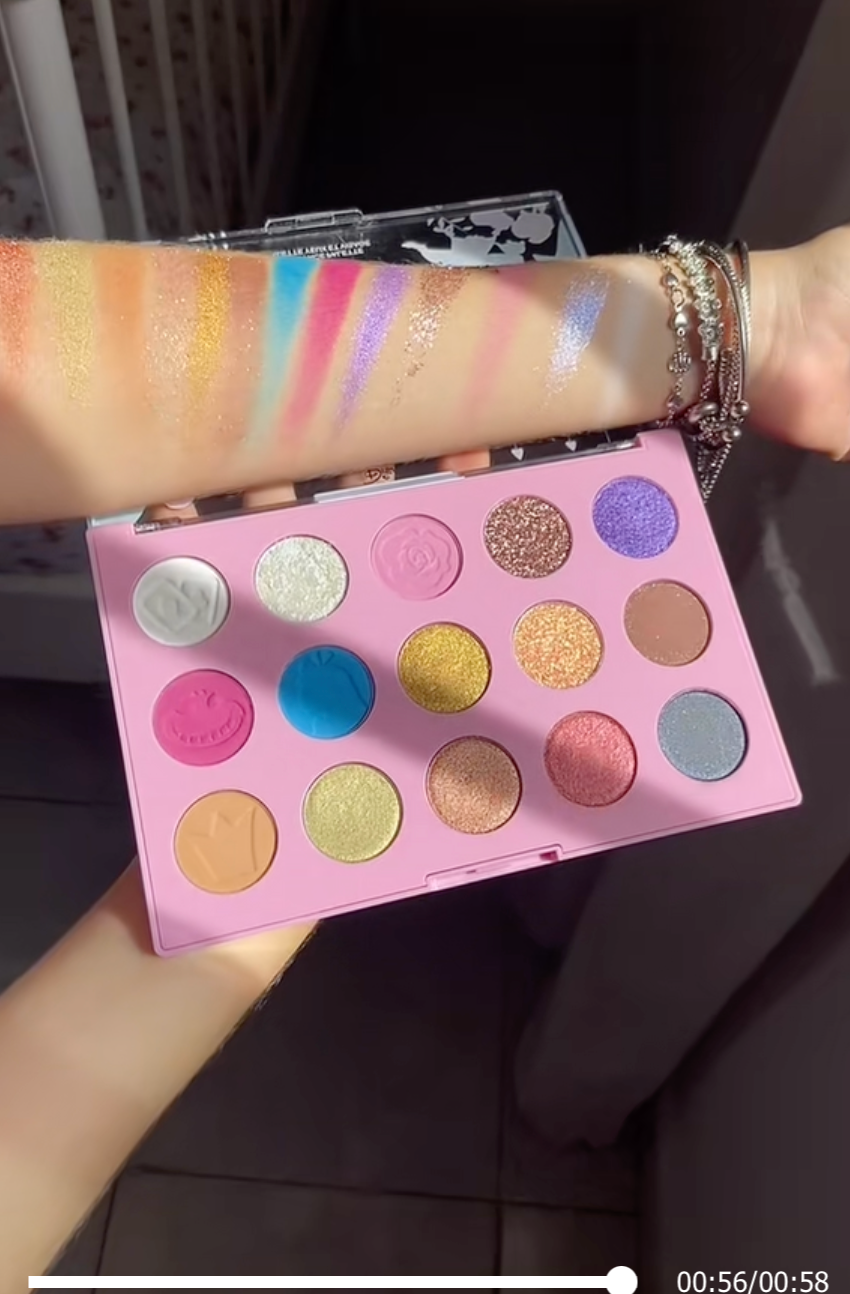 【 現貨 】迪士尼 限量 愛麗絲夢遊仙境 15色眼影盤 Alice Eyeshadow Palette