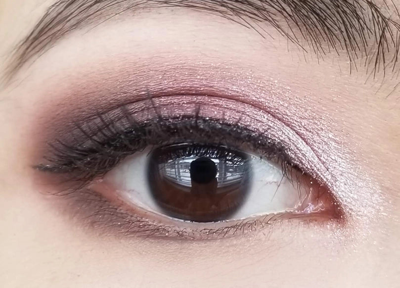 【 現貨 】芋奶咖啡眼影盤 FLUTTER BY Eyeshadow palette