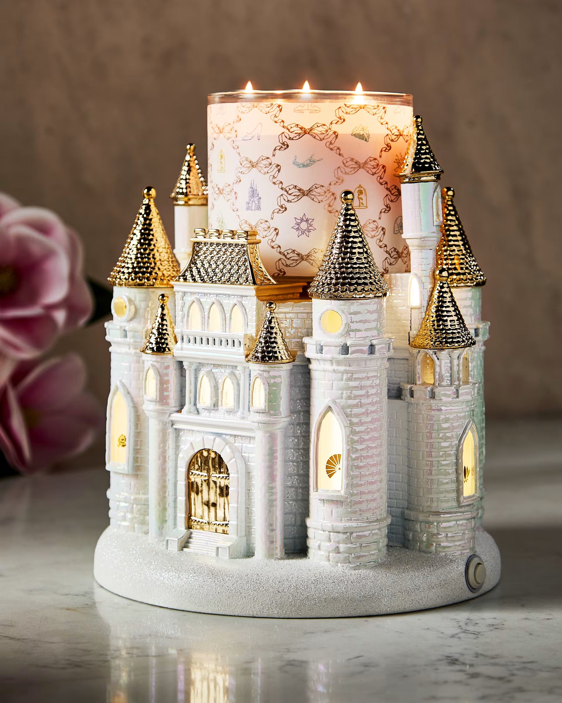 【 訂購 】迪士尼公主限量城堡蠟燭座 Princess Castle Candle Stand