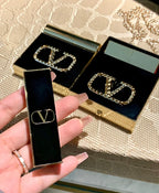【 現貨 】 Valentino 限量珍藏柳釘唇膏黑管 Lipstick